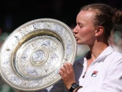 Barbora Krejcikova Mengalahkan Jasmine Paolini Untuk Memenangkan Mahkota Wimbledon