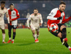 Liga Champions: Gimenez dari Feyenoord Bungkam Bayern dengan Dua Gol