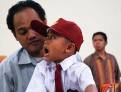 Terbit SE Mendukbangga No.7/2025, Menteri Wihaji Ajak Para  Ayah Antar Anak di Hari Pertama Sekolah
