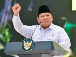 Sembari Lirik Cak Imin, Prabowo Sindir Tukang Kritik “Omon-omon” di Harlah PKB: Enak Aja, Nggak Keringetan!
