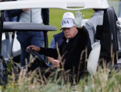 Trump Ancam Eropa di Skotlandia: ‘Tanpa Perubahan, Eropa Akan Hilang’