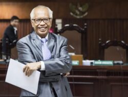 O.C. Kaligis Minta Menkes Budi Gunadi Jelaskan Legalitas Gelar “Insinyur”