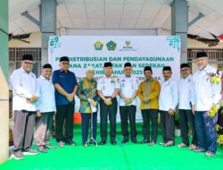 Baznas Sultra Salurkan Rp115 Juta Dana ZIS, Gubernur Tekankan Peran Zakat Perkuat Keadilan Sosial