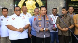 Polisi Sahabat Pekerja: Kapolri Buka Akses Kesehatan dan Jaga Harapan Kaum Buruh