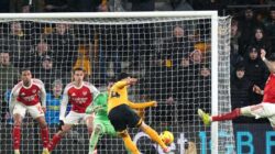 Petaka Menit Akhir, Wolver Tahan Imbang Arsenal