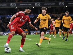 Efektivitas Wolves Redam Dominasi Liverpool, Menang Dramatis 2-1
