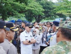 Gubernur ASR Pantau Arus Mudik Amolengo Hingga Torobulu