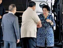 Silaturahmi Kebangsaan, Prabowo Sambut Hangat Megawati di Istana Merdeka