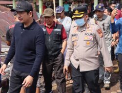 Kolaborasi Kapolres dan Bupati, Kebakaran Pasar Sidomukti Berhasil Dikendalikan