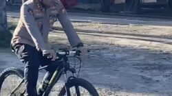 Kapolres Bengkulu Utara Kampanyekan Hemat BBM Lewat Aksi Bersepeda ke Kantor