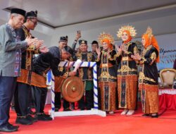 Kolaborasi Jadi Kunci, Gubernur Sultra Hadiri HUT ke-13 Konawe Kepulauan