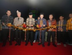 Gubernur Sultra Resmikan 100 Stand UMKM pada HUT ke-62 Sultra