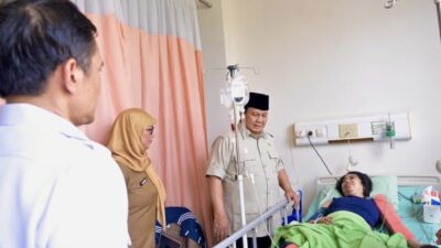 Presiden Prabowo Jenguk Korban Tabrakan KA di RSUD Bekasi