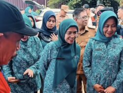 TP PKK Sultra Salurkan Bantuan untuk Warga Terdampak Banjir