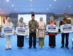 Gubernur Sultra Serahkan Bantuan Dana Pendidikan Sultra Cerdas 2026 ke 150 Mahasiswa