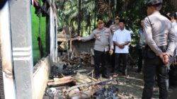 Wujud Kepedulian, Kapolres Bengkulu Utara Sambangi Langsung Korban Kebakaran Maut di Desa Senali